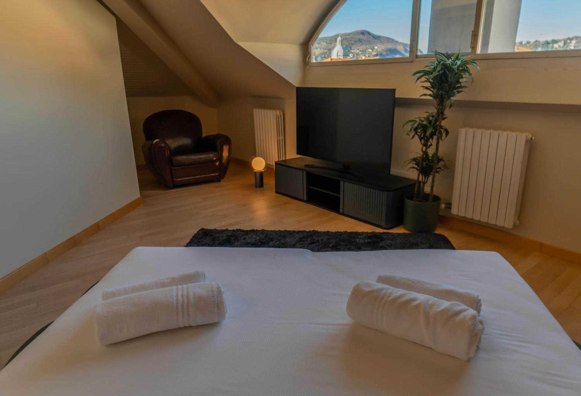 Casa Anzi Apartment โกโม ภายนอก รูปภาพ